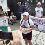 Madres buscadoras y familiares de Fernanda Cayetana irrumpen en Fiscalía; exigen salida del fiscal (Quintana Roo)