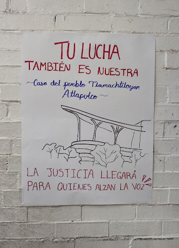 Facultad de Arquitectura/UNAM: Estudiantes de Extensión Universitaria realizan carteles en solidaridad con Xochimilco y los difunden en la Facultad de Arquitectura (Ciudad de México)